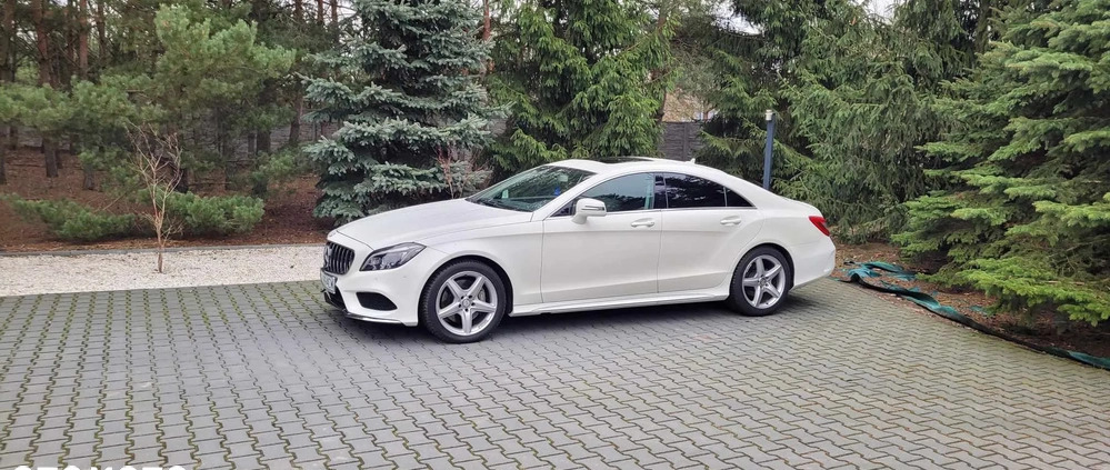 Mercedes-Benz CLS cena 110000 przebieg: 75000, rok produkcji 2012 z Pakość małe 254